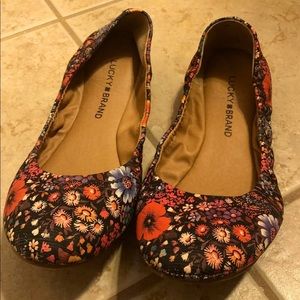 Lucky brand flats